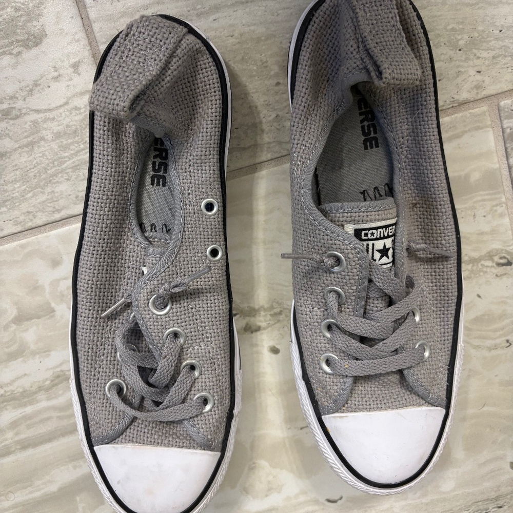 Grey converse